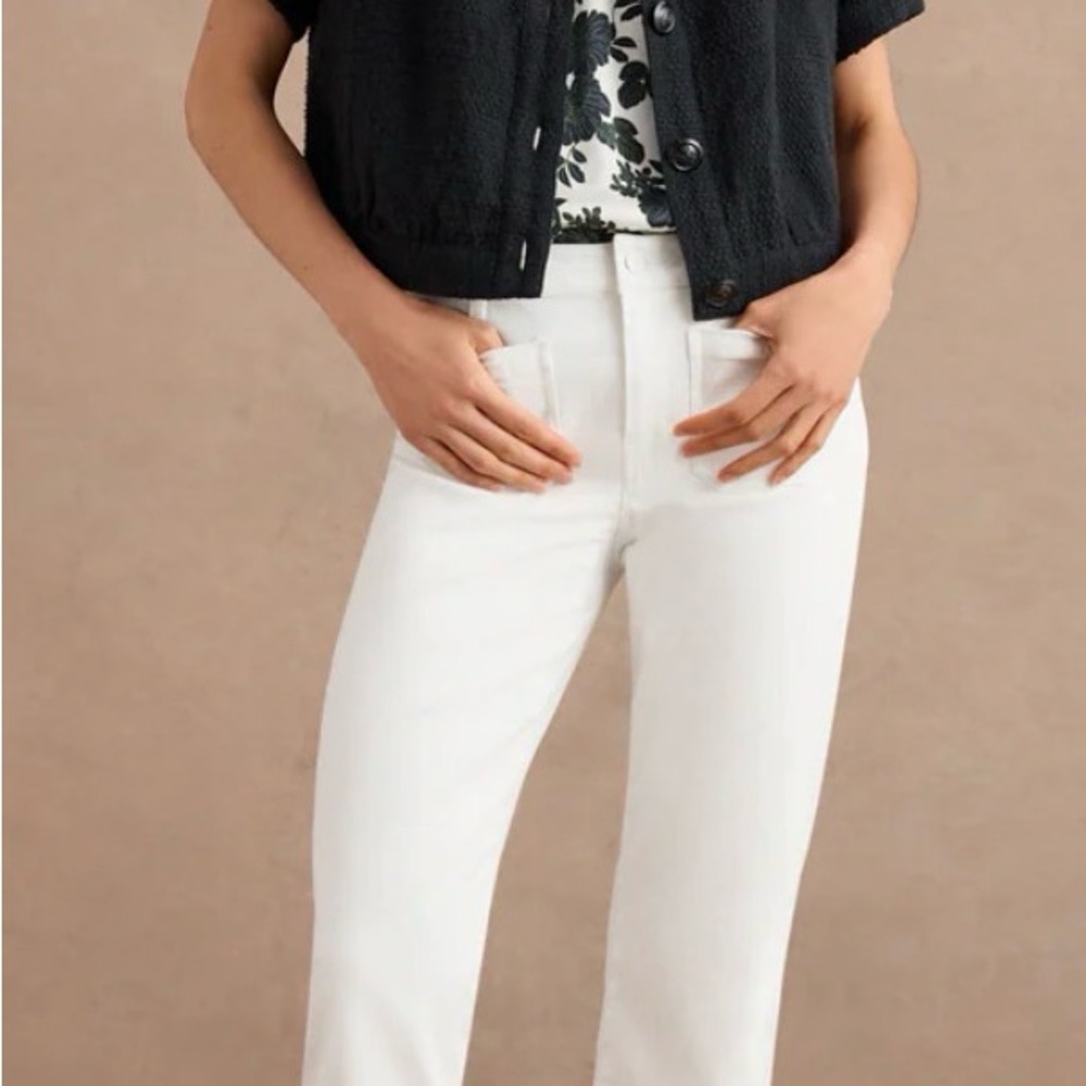 CAbi Women's Marina Crop jeans with stretch.